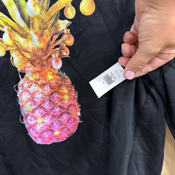 NWT Old Navy Sweatshirt - Picture 3 of 7